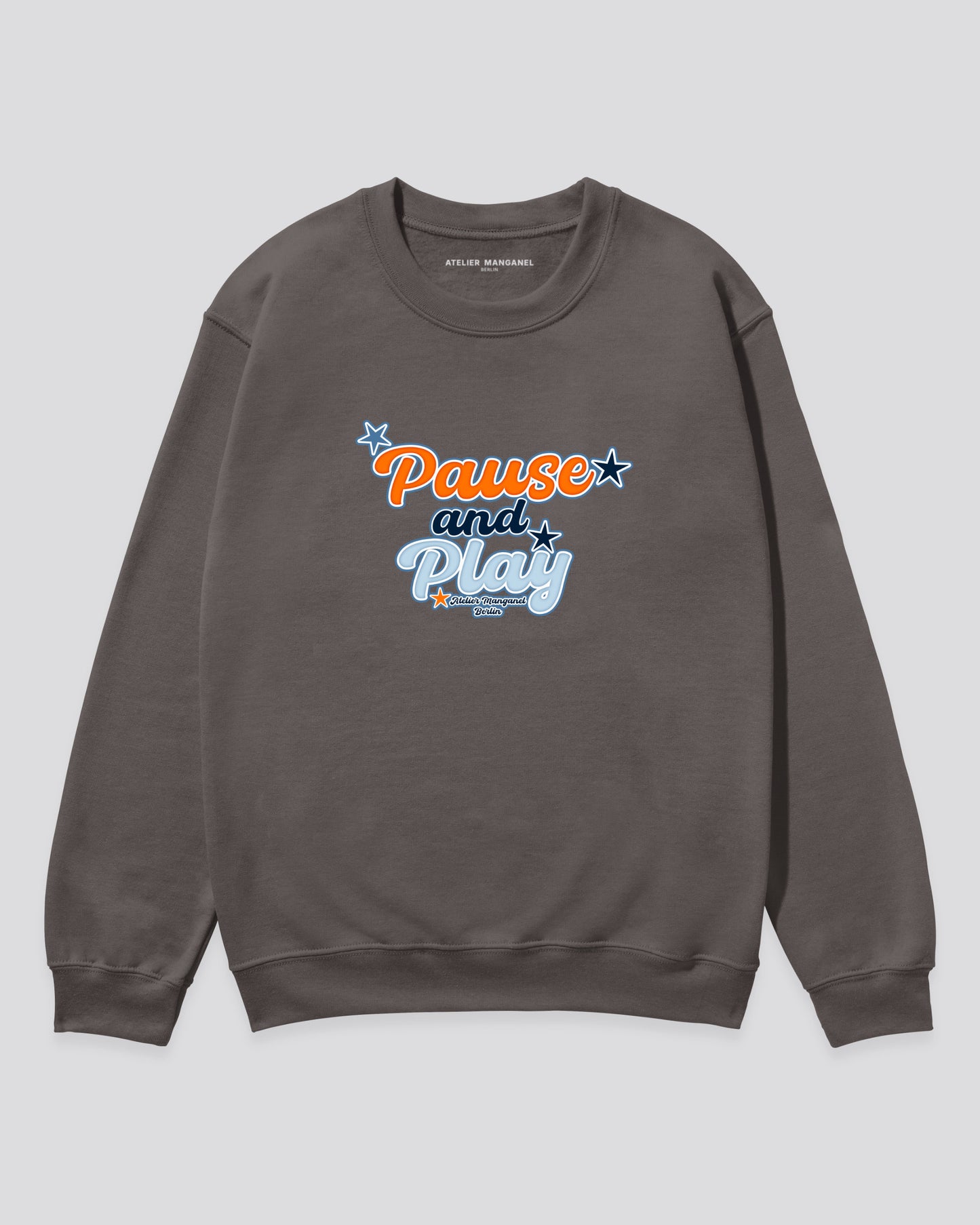 Pause and Play #02